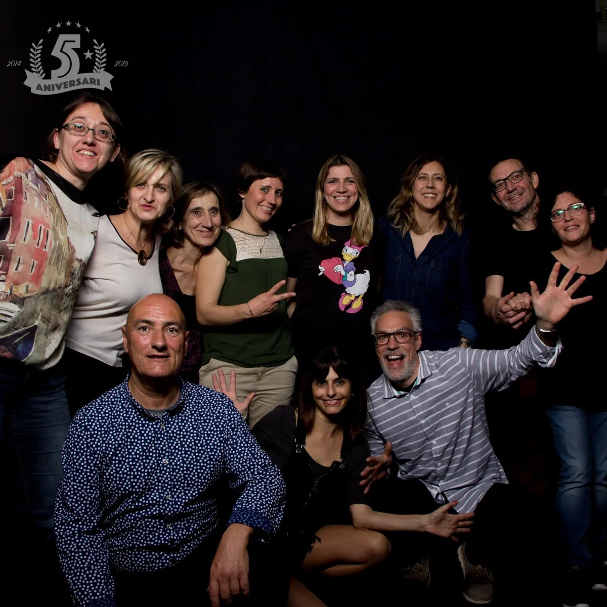 Un aniversario celebrado en comunidad.